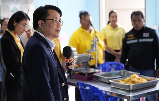 ผู้ตรวจราชการกระทรวงอว.ตรวจเยี่ยมกลุ่มวิสาหกิจชุมชนหนองพันจันทร์หวานละมุน อ.บ้านคา ดึงมหาวิทยาลัยราชภัฏหมู่บ้านจอมบึง ช่วยส่งเสริมสนับสนุนยกระดับผลิตภัณฑ์แปรรูปสับปะรดสร้างงานสร้างรายได้ให้กับชุมชน